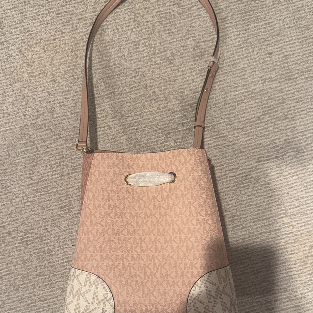 Michael Kors Tan and Cream Shoulder Bag